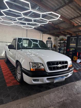 CHEVROLET S10 2.4 MPFI STD RODEIO 4X2 CS 8V GASOLINA 2P MANUAL CHEVROLET S10 2.4 MPFI STD RODEIO 4X2 CS 8V GASOLINA 2P MANUAL
